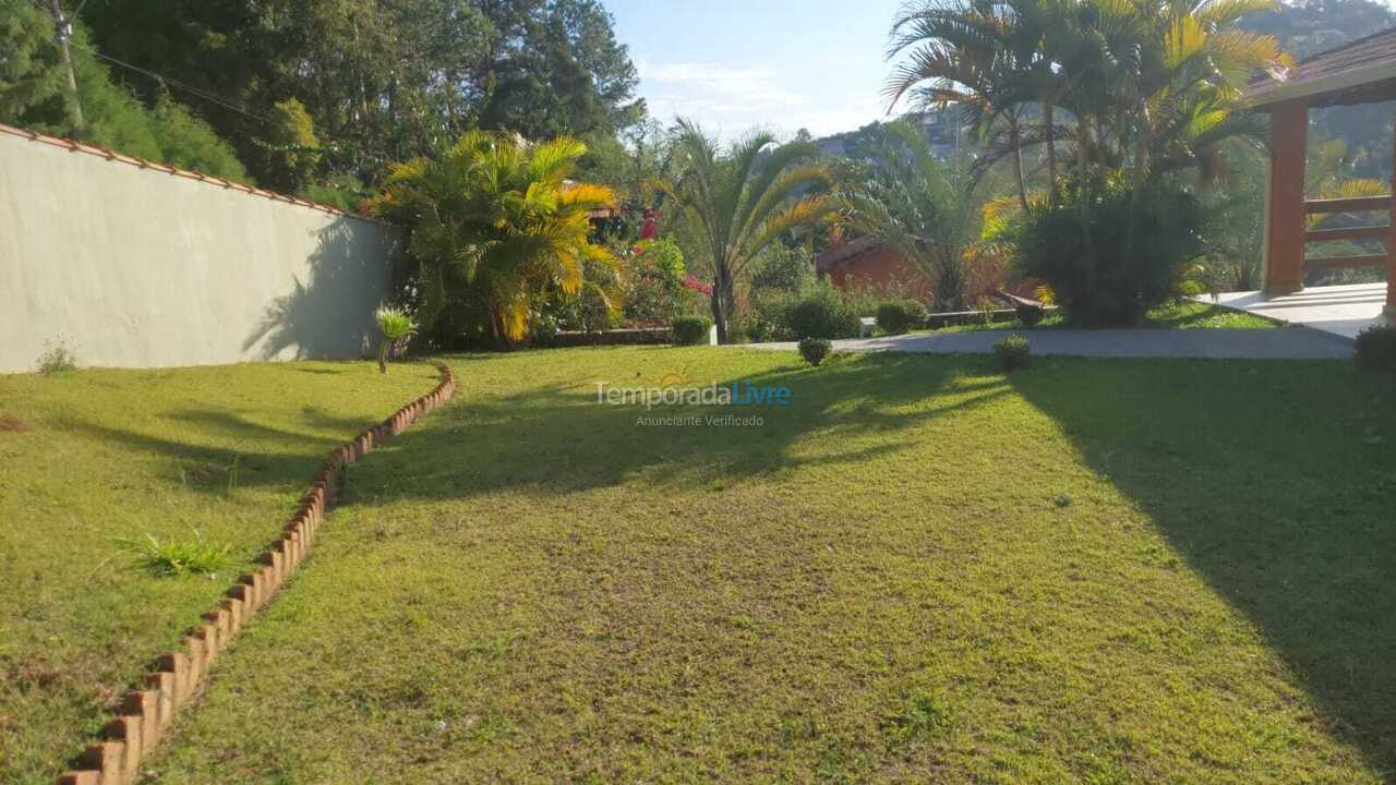 Granja para alquiler de vacaciones em Mairinque (Condomínio Porta do Sol)