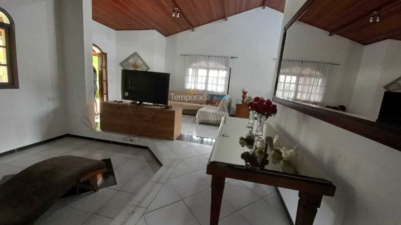 Granja para alquiler de vacaciones em Mairinque (Condomínio Porta do Sol)