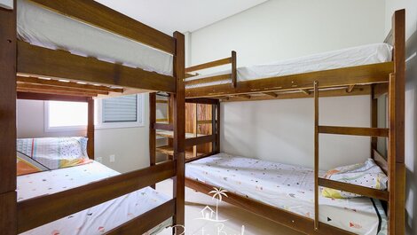 Paradise Apt with heated pool, wi-fi, backyard and barbecue