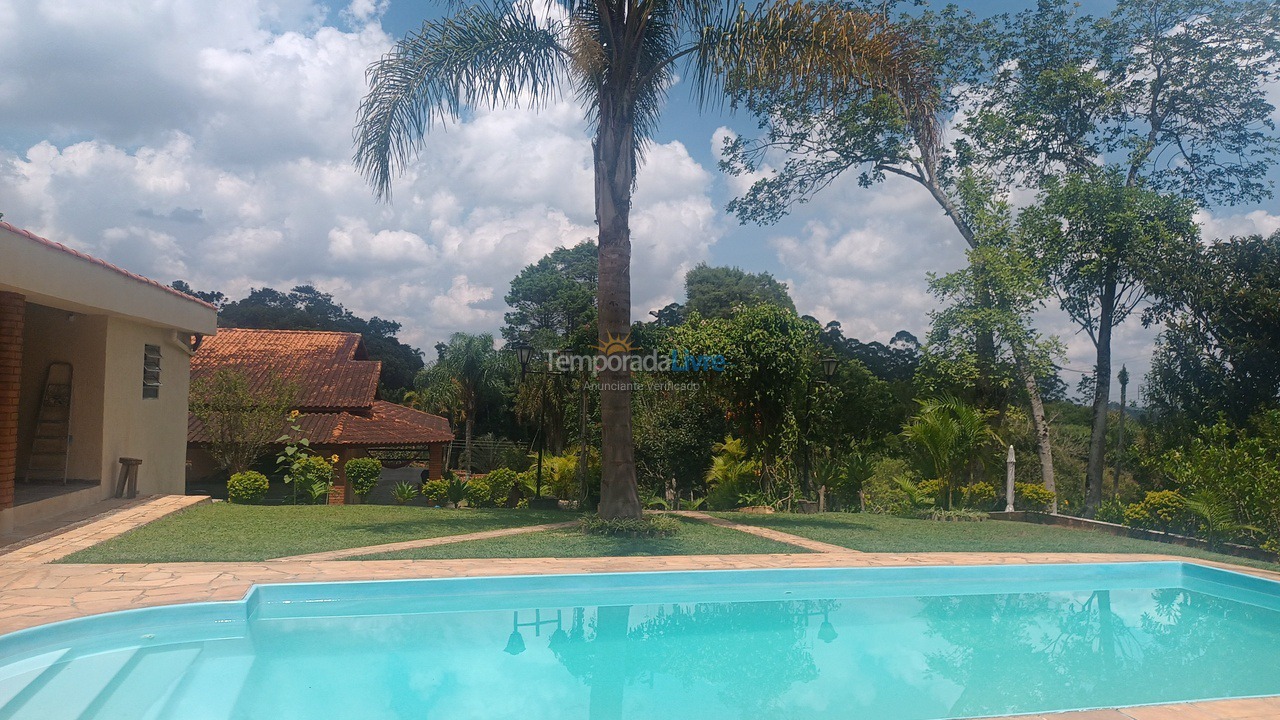 Granja para alquiler de vacaciones em Ibiúna (Votorantim)