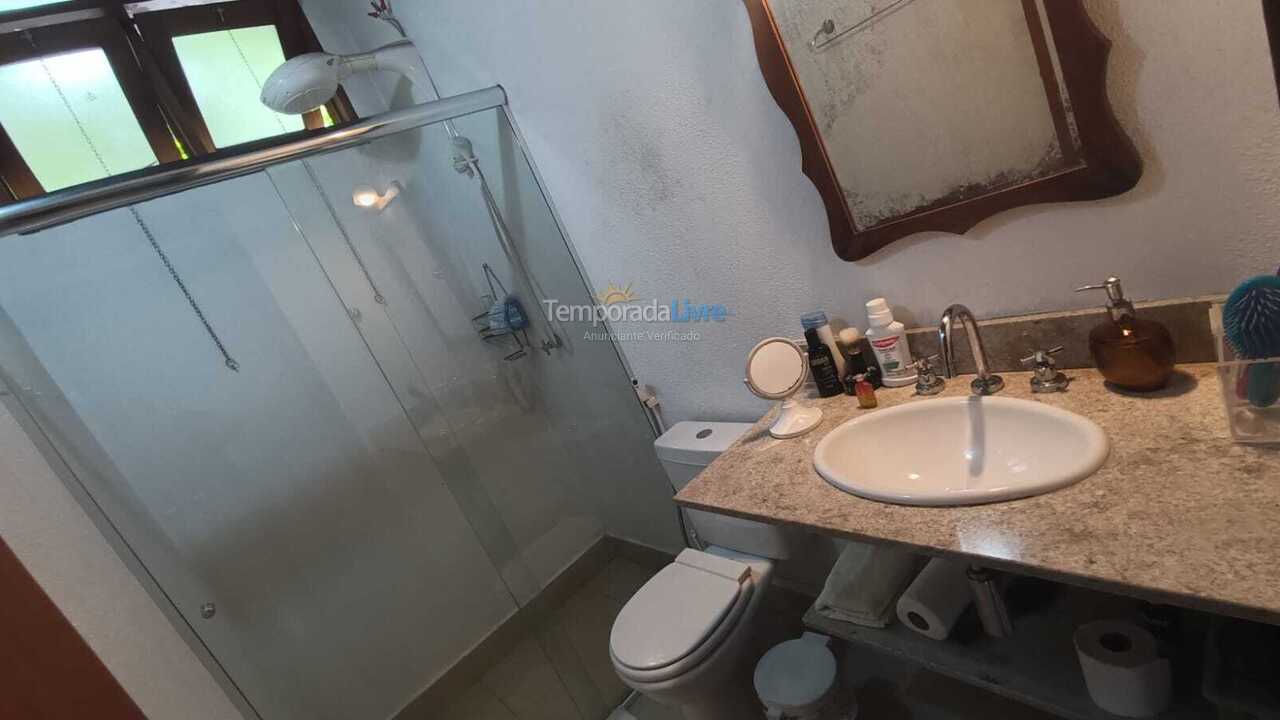 Casa para aluguel de temporada em São Sebastião (Barra do Sahy)