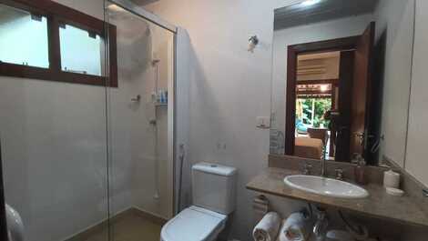 Barra do Sahy, 4 quartos, piscina privativa, churrasqueira.