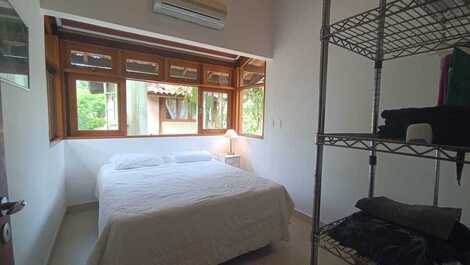 Barra do Sahy, 4 quartos, piscina privativa, churrasqueira.