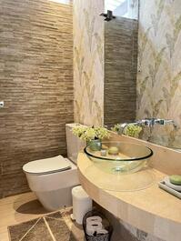 CASA PÉ NA AREIA, CONDOMÍNIO FECHADO EM JUQUEHY