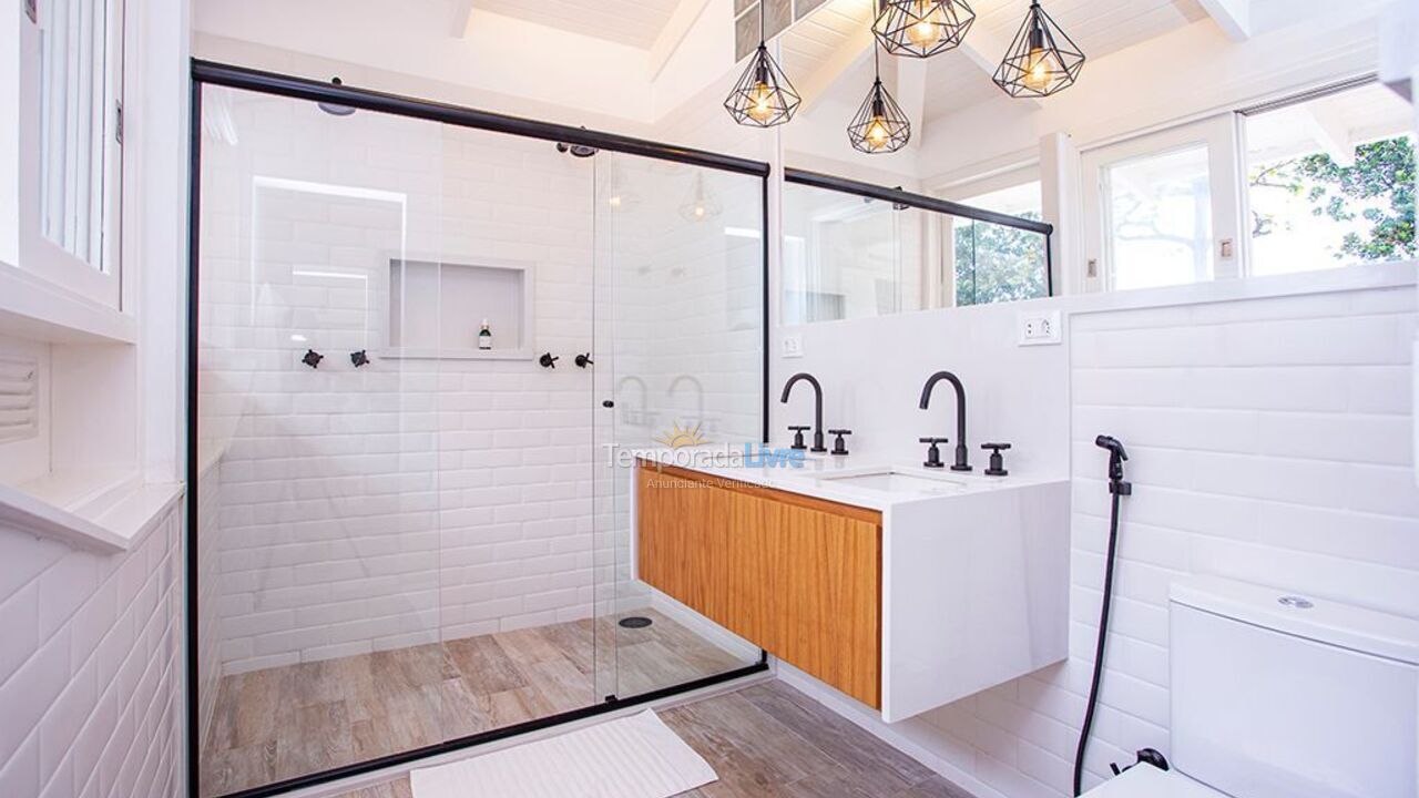 House for vacation rental in São Sebastião (Camburi)