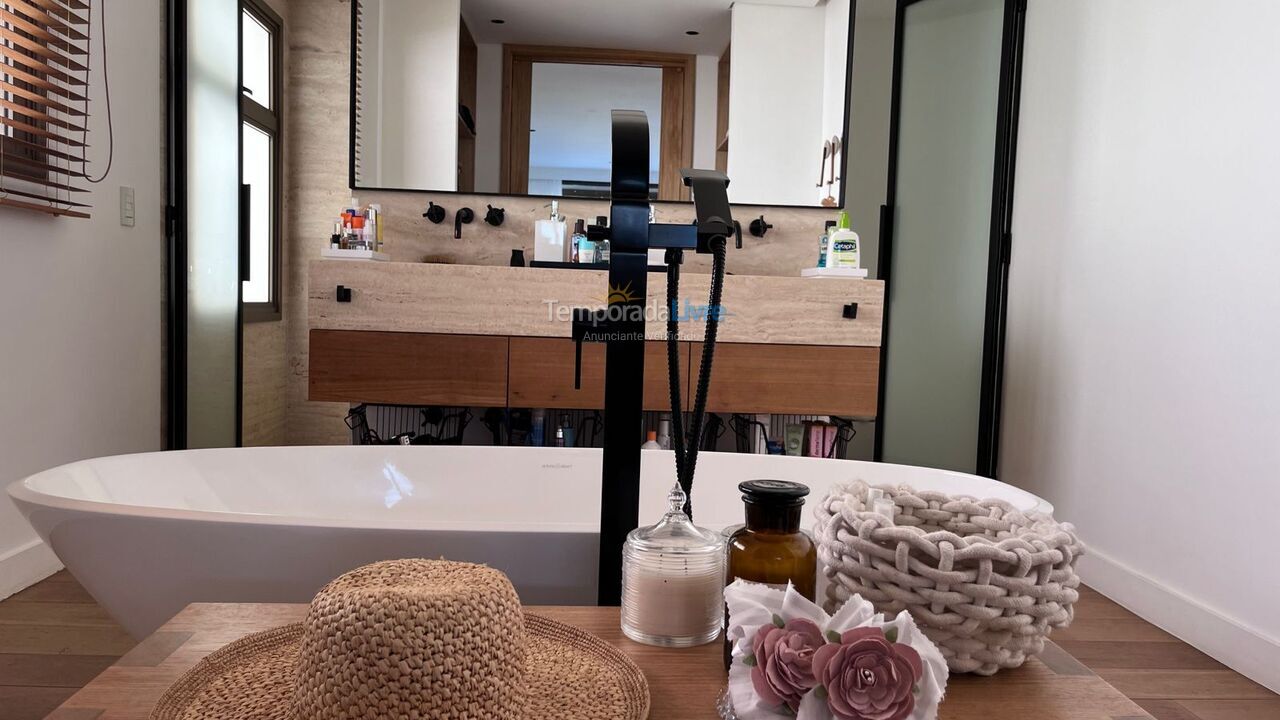 Casa para aluguel de temporada em São Sebastião (Praia da Baleia)