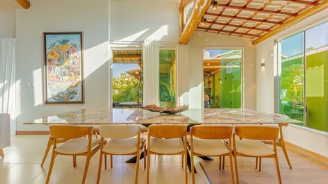 Excelente Casa de 6 Dormitorios a 600m de la Playa