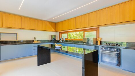 Casa Alto Padrão 5 Suítes - Praia Bella, com acesso exclusivo...