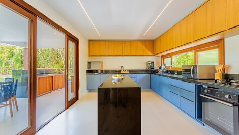 Casa Alto Padrão 5 Suítes - Praia Bella, com acesso exclusivo...