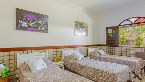 Hermosa casa 4/4 a 220 m de la playa - Guarajuba