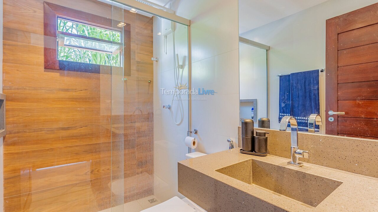 Casa para aluguel de temporada em Mata de São João (Praia do Forte)