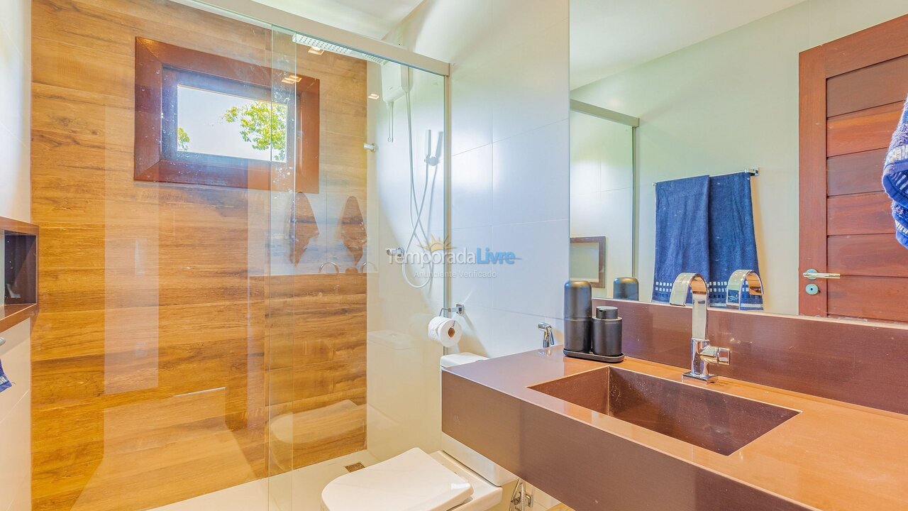 Casa para aluguel de temporada em Mata de São João (Praia do Forte)