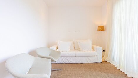 Bedroom and Living Room with Sea View - 50m from the Beach