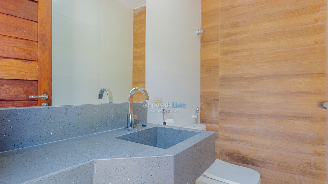 Casa para aluguel de temporada em Mata de São João (Praia do Forte)