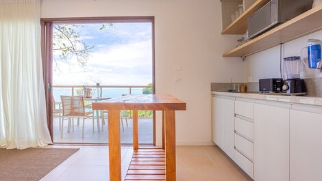 Bedroom and Living Room with Sea View - 50m from the Beach