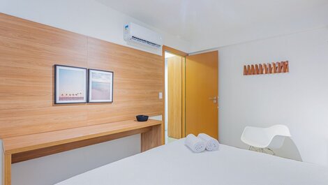 Modern and Cozy Apt 600m from the Beach