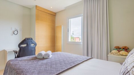 Precioso apartamento de 3 habitaciones junto al mar.