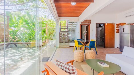 Great 3 Bedroom House 200m from the Beach