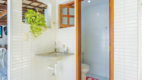 House with 6 suites 50m from the beach, cleaning service included