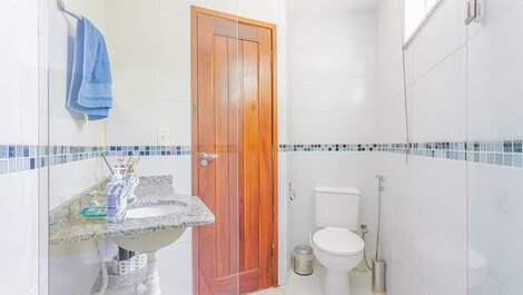 House with 6 suites 50m from the beach, cleaning service included