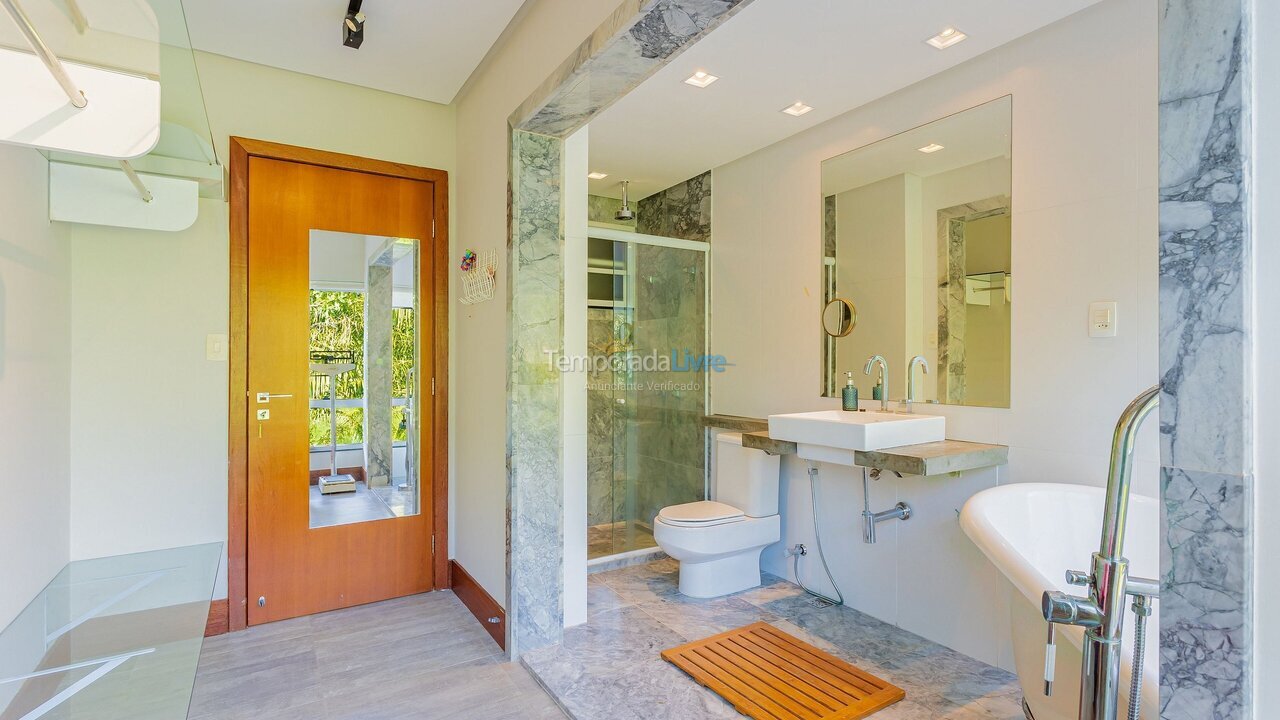 Casa para aluguel de temporada em Camaçari (Itacimirim)