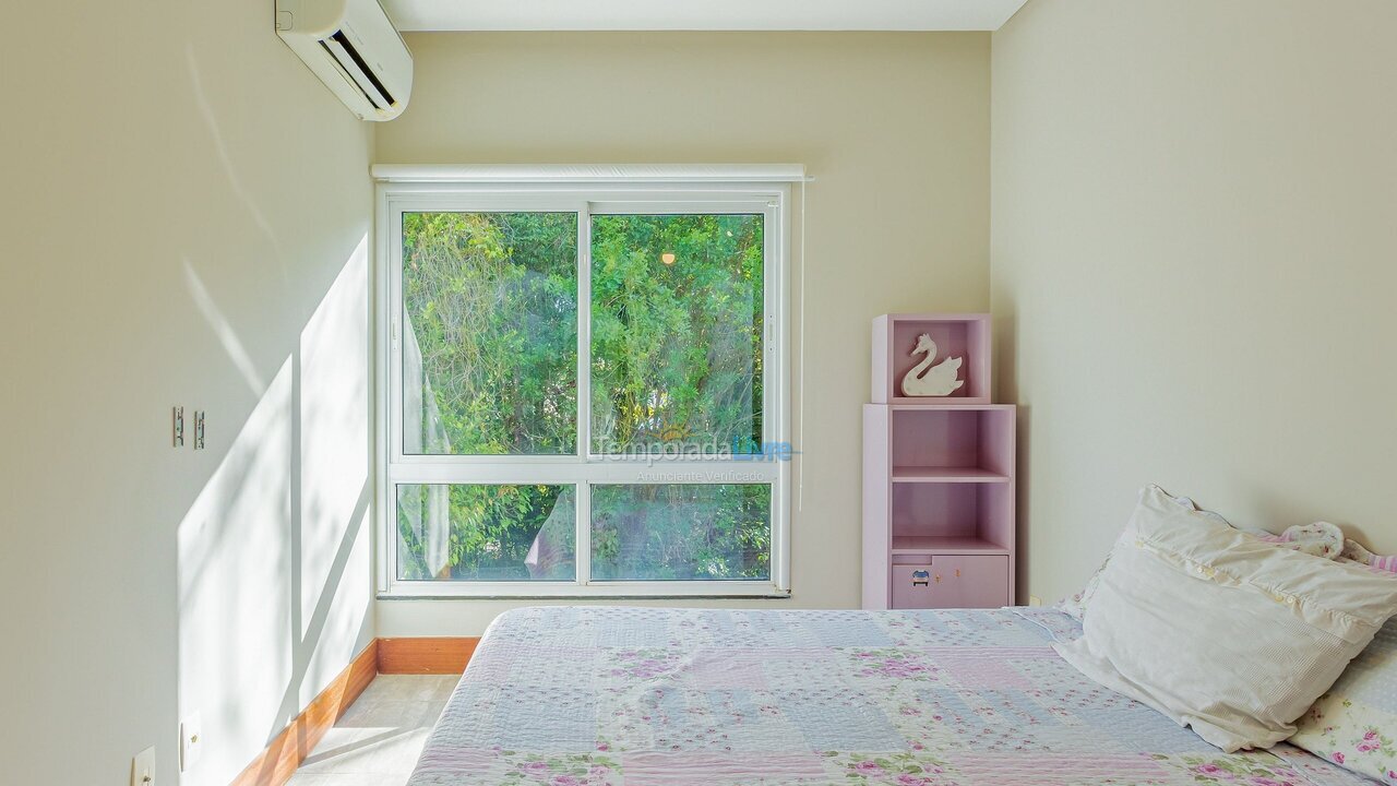 Casa para aluguel de temporada em Camaçari (Itacimirim)