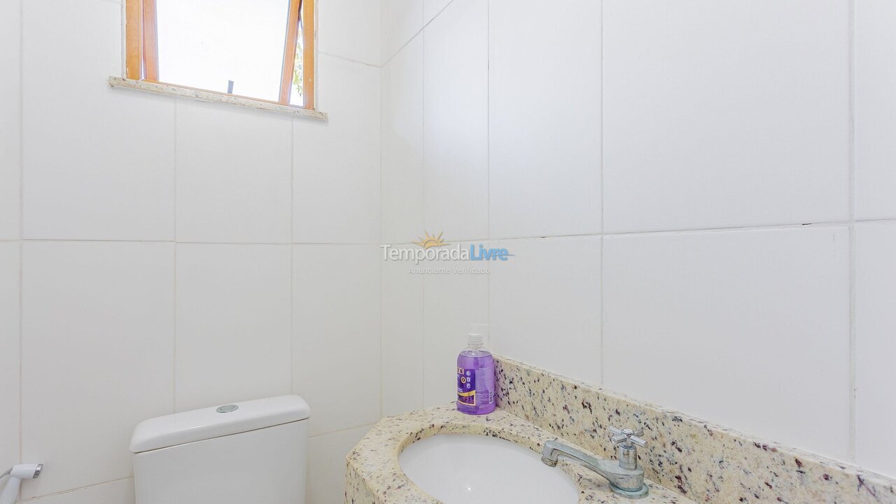 Apartamento para aluguel de temporada em Mata de São João (Imbassaí)