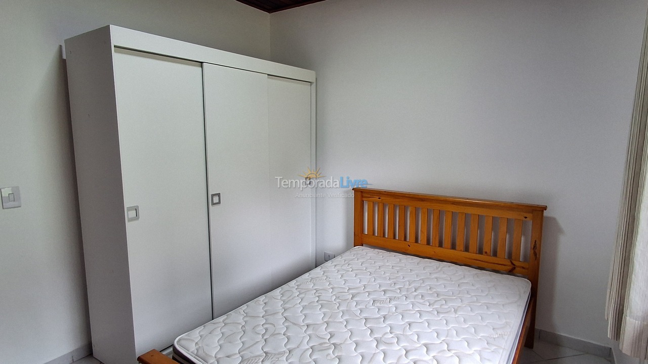 Granja para alquiler de vacaciones em Mairinque (Condomínio Porta do Sol)