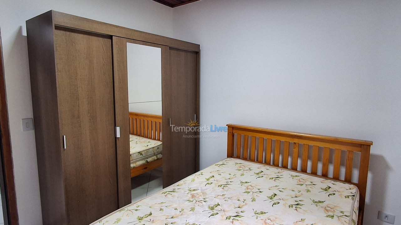 Granja para alquiler de vacaciones em Mairinque (Condomínio Porta do Sol)