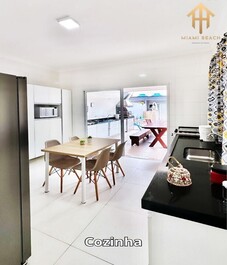 CASA PARA 16 PESSOAS EM BERTIOGA/RIVIERA/MORADA/ JUQUEHY/BARRA DO UNA