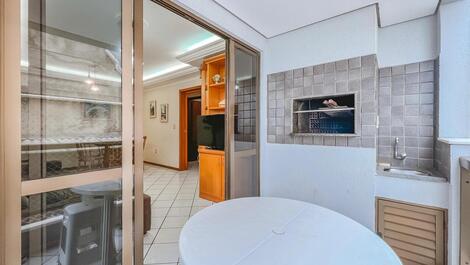 EXCELENTE APARTAMENTO EM ITAPEMA | PRÉDIO FRENTE MAR, APTO LATERAL