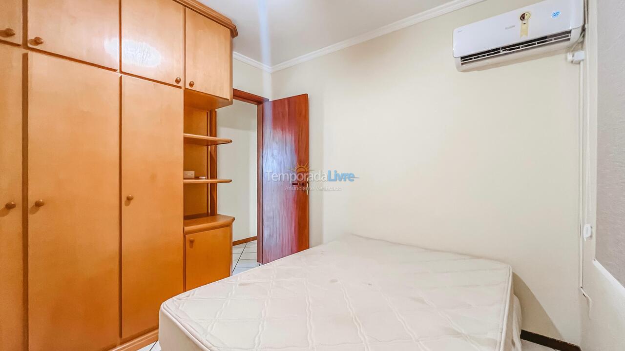 Apartamento para aluguel de temporada em Itapema (Meia Praia)