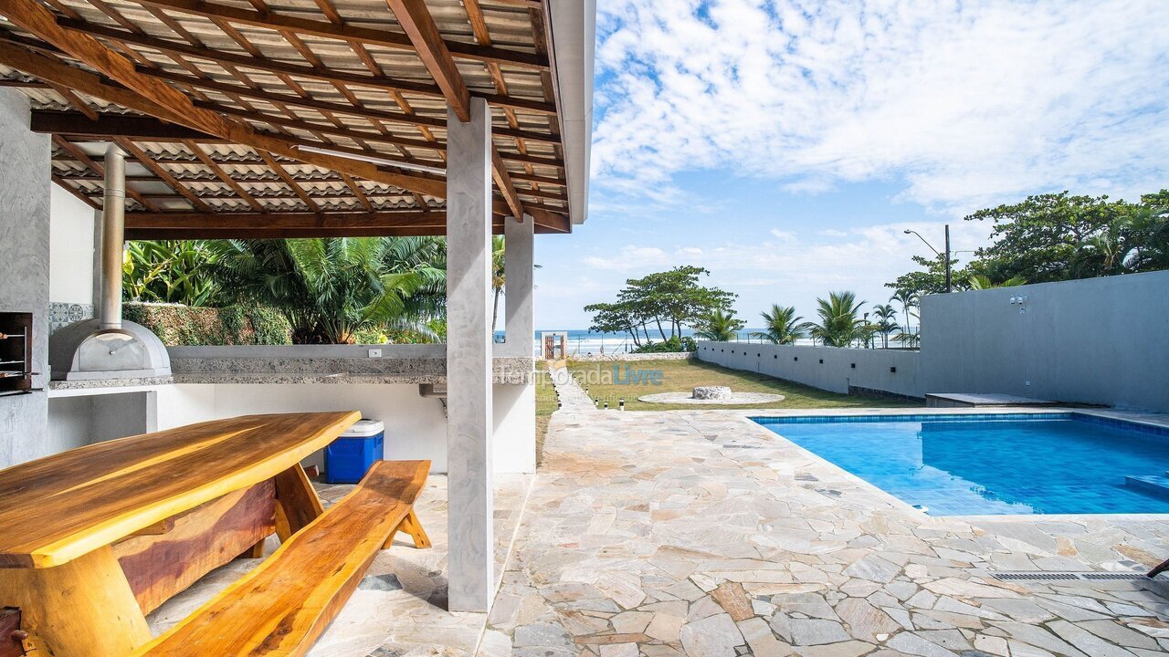 Casa para aluguel de temporada em São Sebastião (Praia da Boracéia)