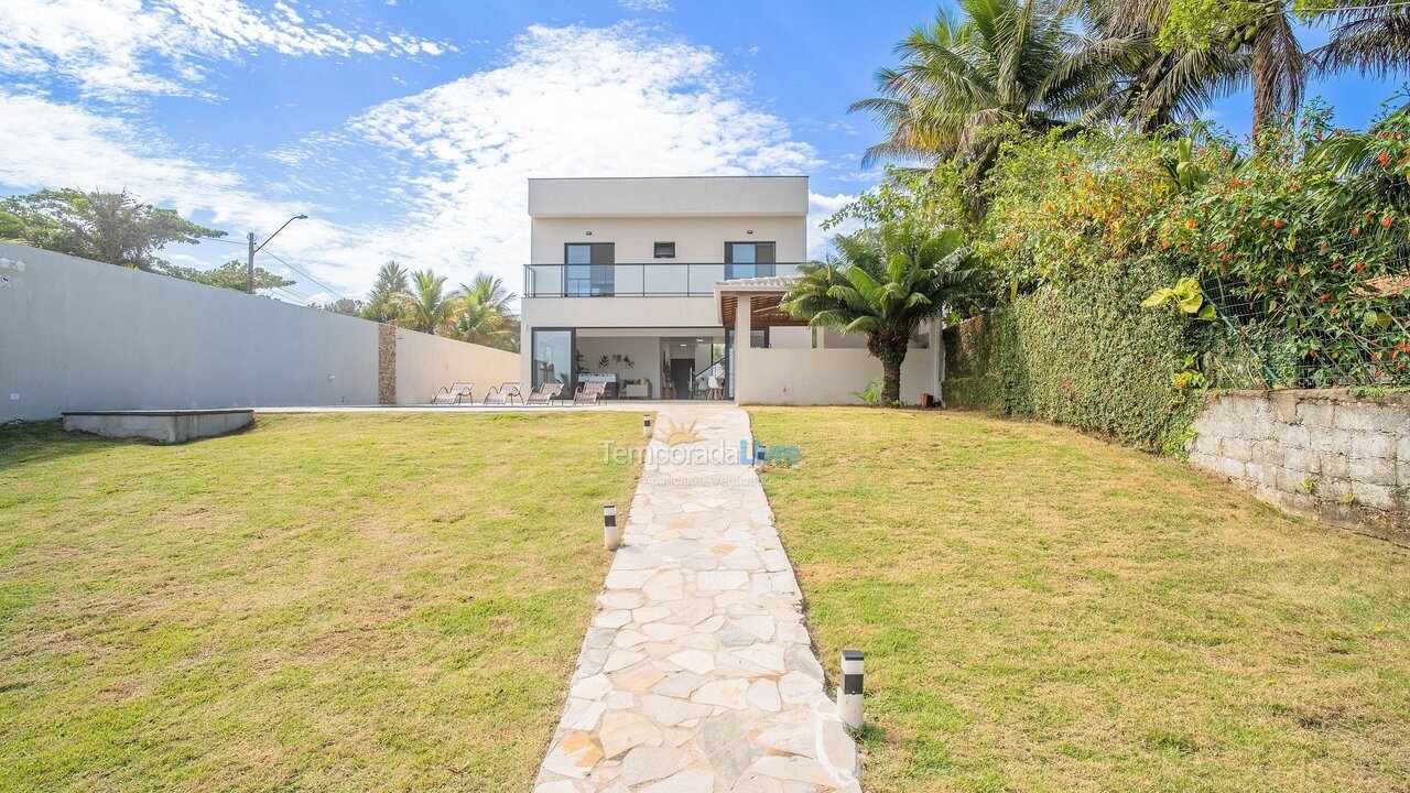 Casa para aluguel de temporada em São Sebastião (Praia da Boracéia)