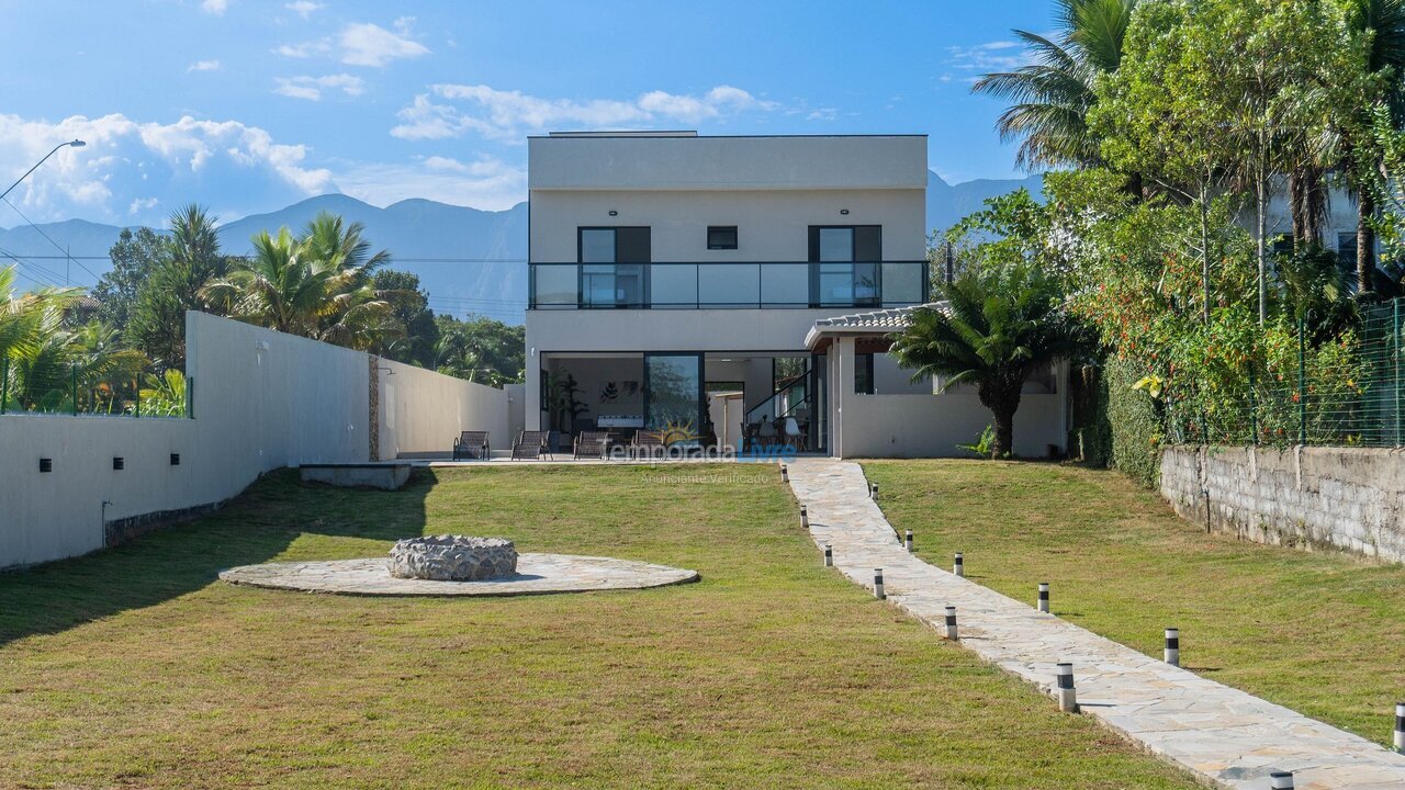 Casa para aluguel de temporada em São Sebastião (Praia da Boracéia)