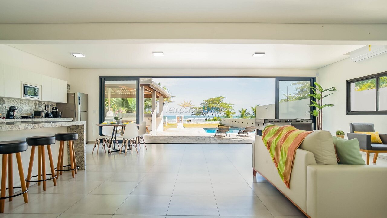 Casa para aluguel de temporada em São Sebastião (Praia da Boracéia)