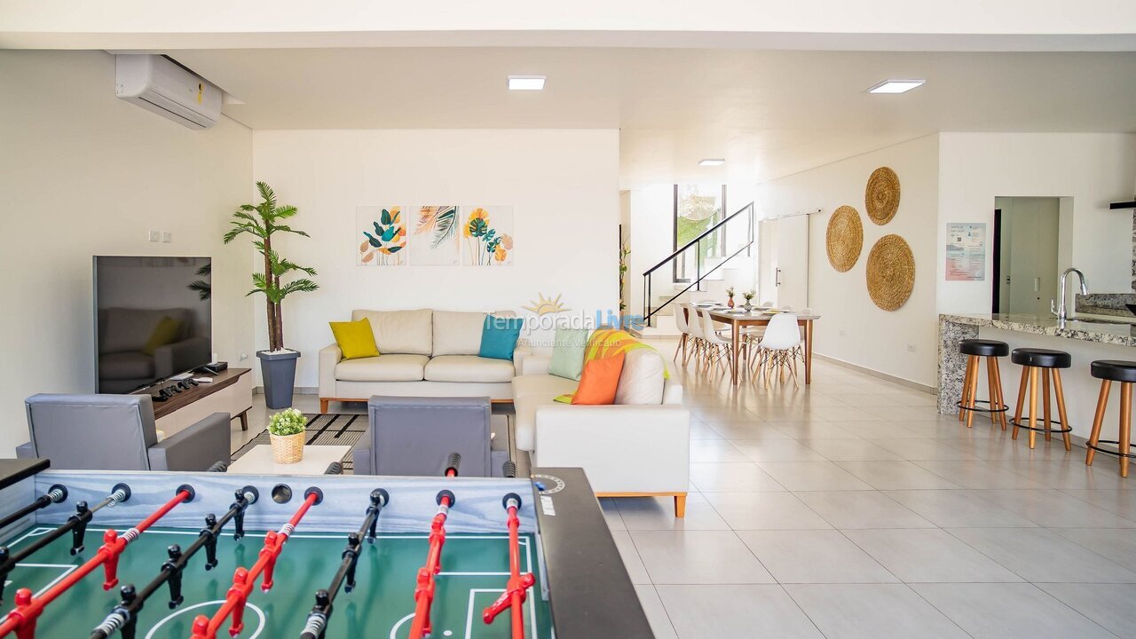 Casa para aluguel de temporada em São Sebastião (Praia da Boracéia)