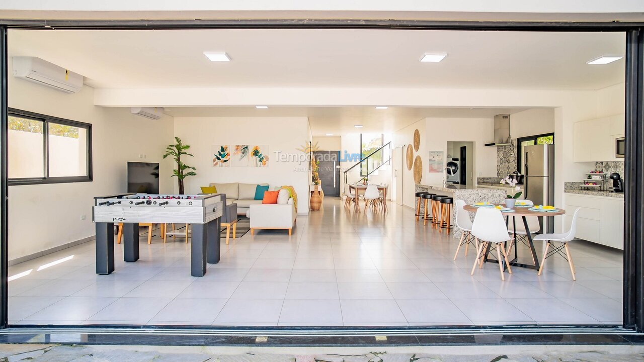 Casa para aluguel de temporada em São Sebastião (Praia da Boracéia)