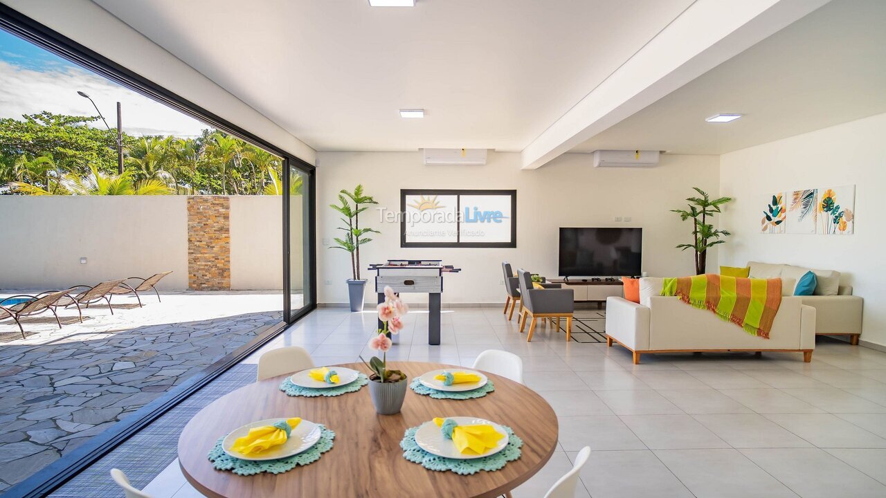 Casa para aluguel de temporada em São Sebastião (Praia da Boracéia)