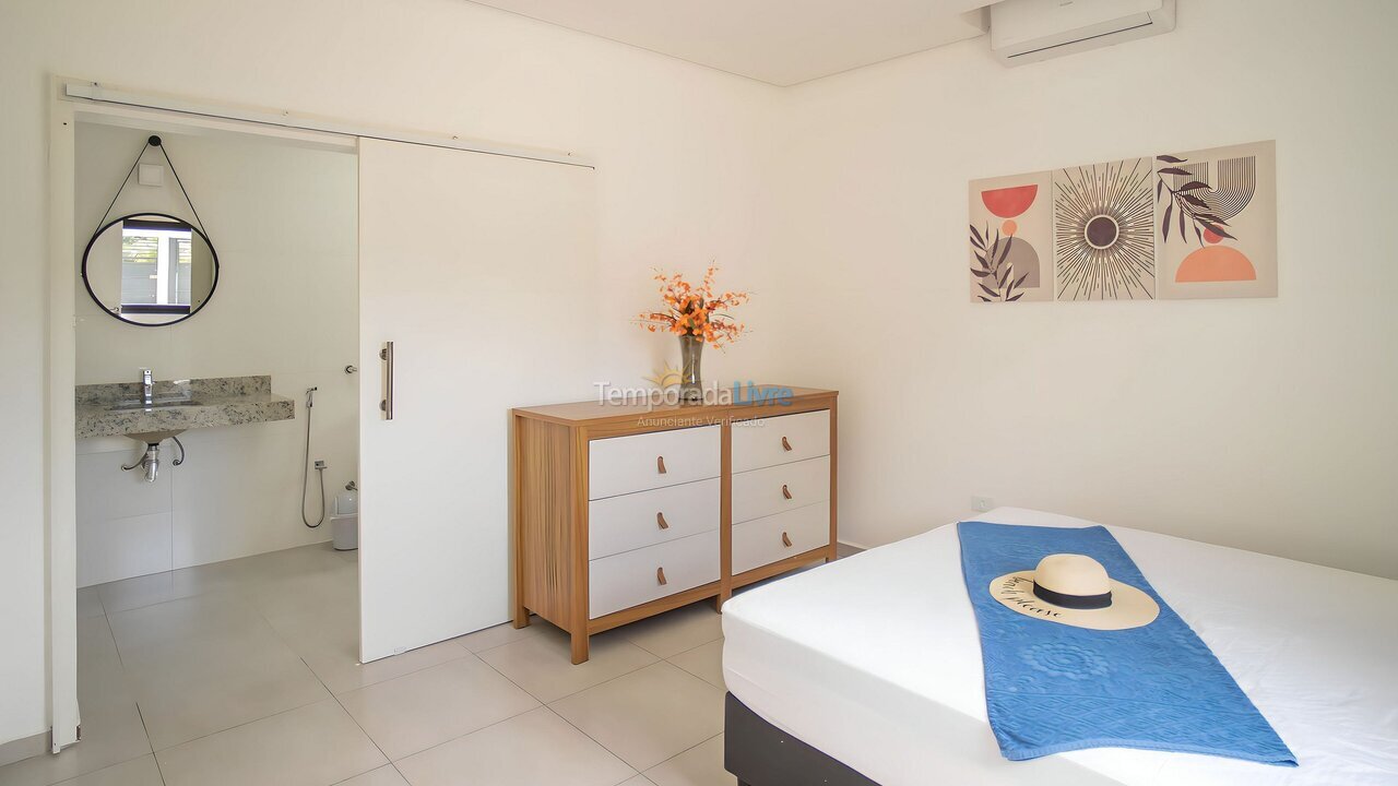 Casa para aluguel de temporada em São Sebastião (Praia da Boracéia)