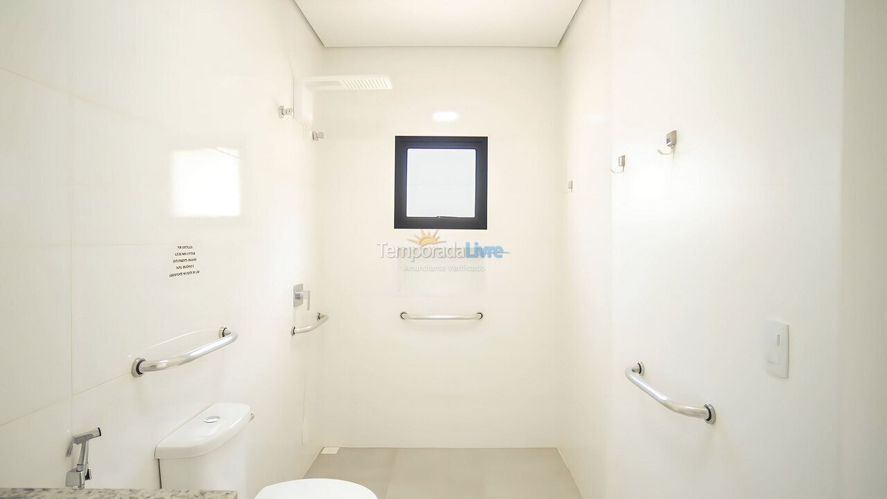 Casa para aluguel de temporada em São Sebastião (Praia da Boracéia)