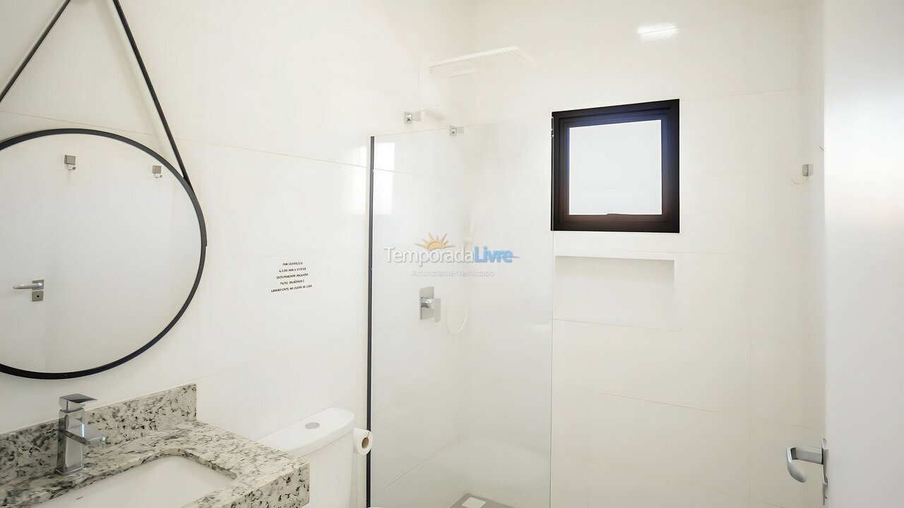 Casa para aluguel de temporada em São Sebastião (Praia da Boracéia)