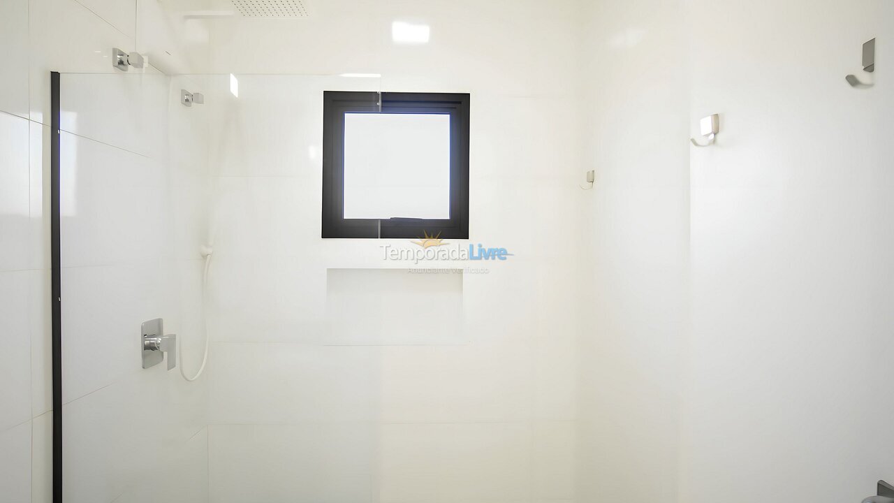 Casa para aluguel de temporada em São Sebastião (Praia da Boracéia)