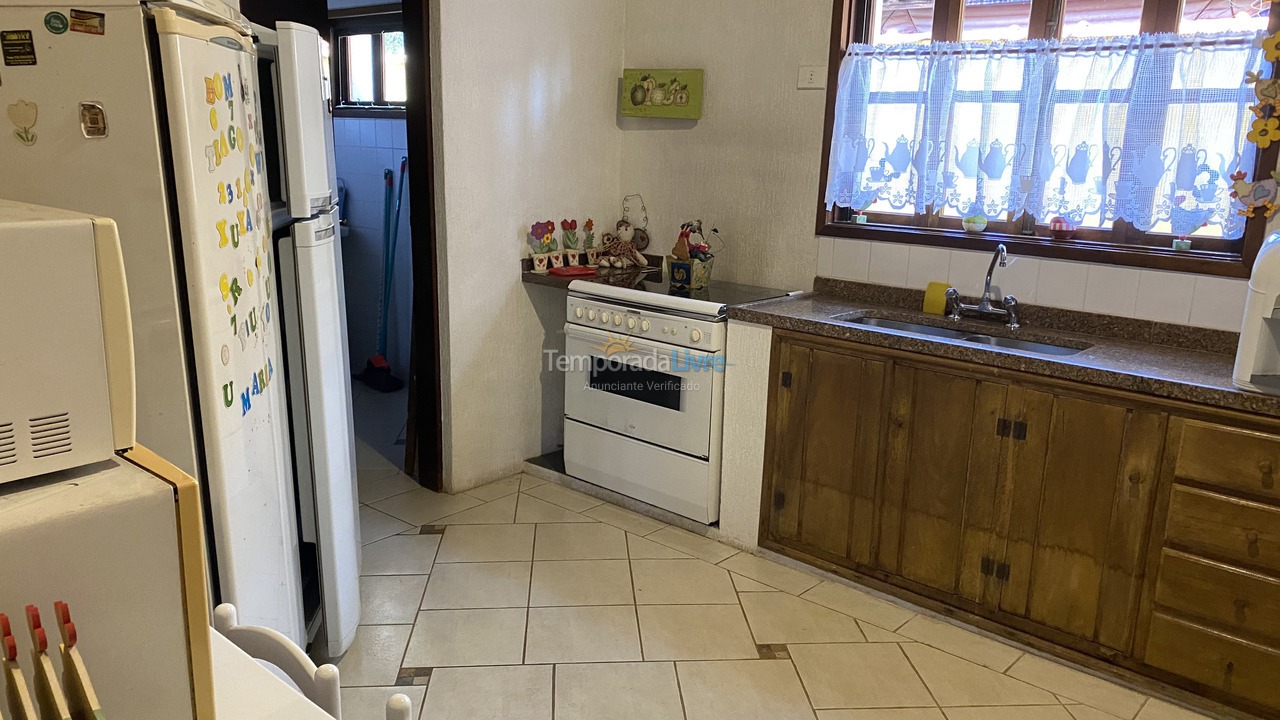 Casa para aluguel de temporada em Bertioga (Condominio Morada da Praia)