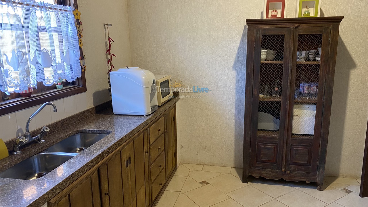 Casa para aluguel de temporada em Bertioga (Condominio Morada da Praia)