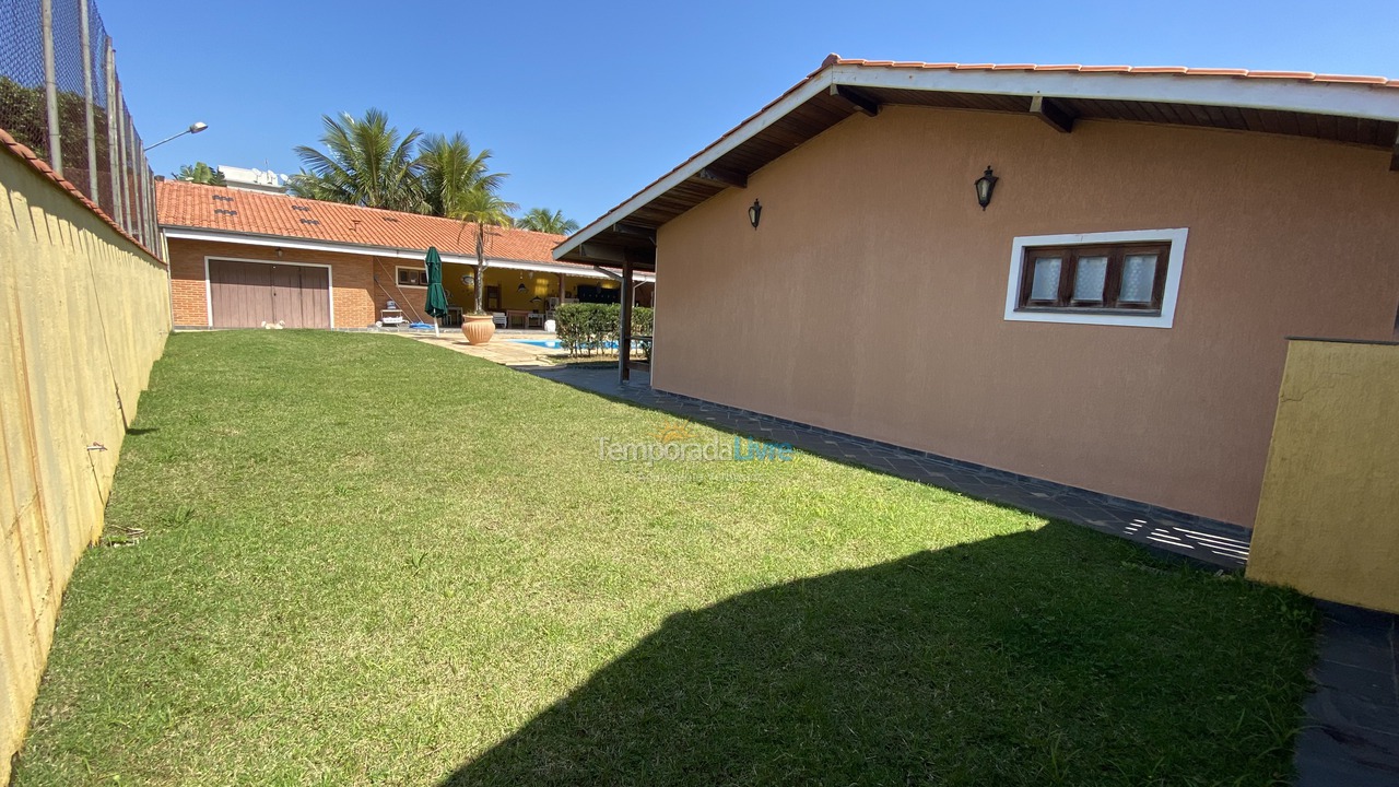 Casa para aluguel de temporada em Bertioga (Condominio Morada da Praia)