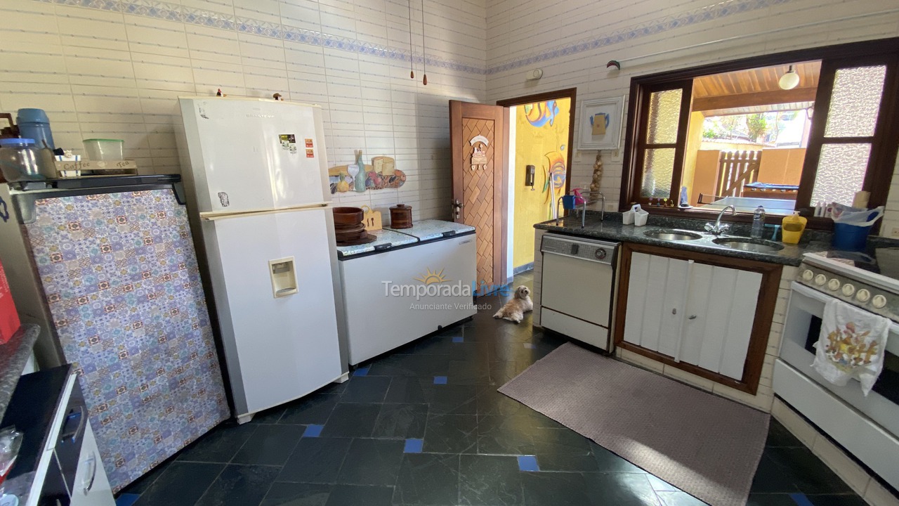 Casa para aluguel de temporada em Bertioga (Condominio Morada da Praia)