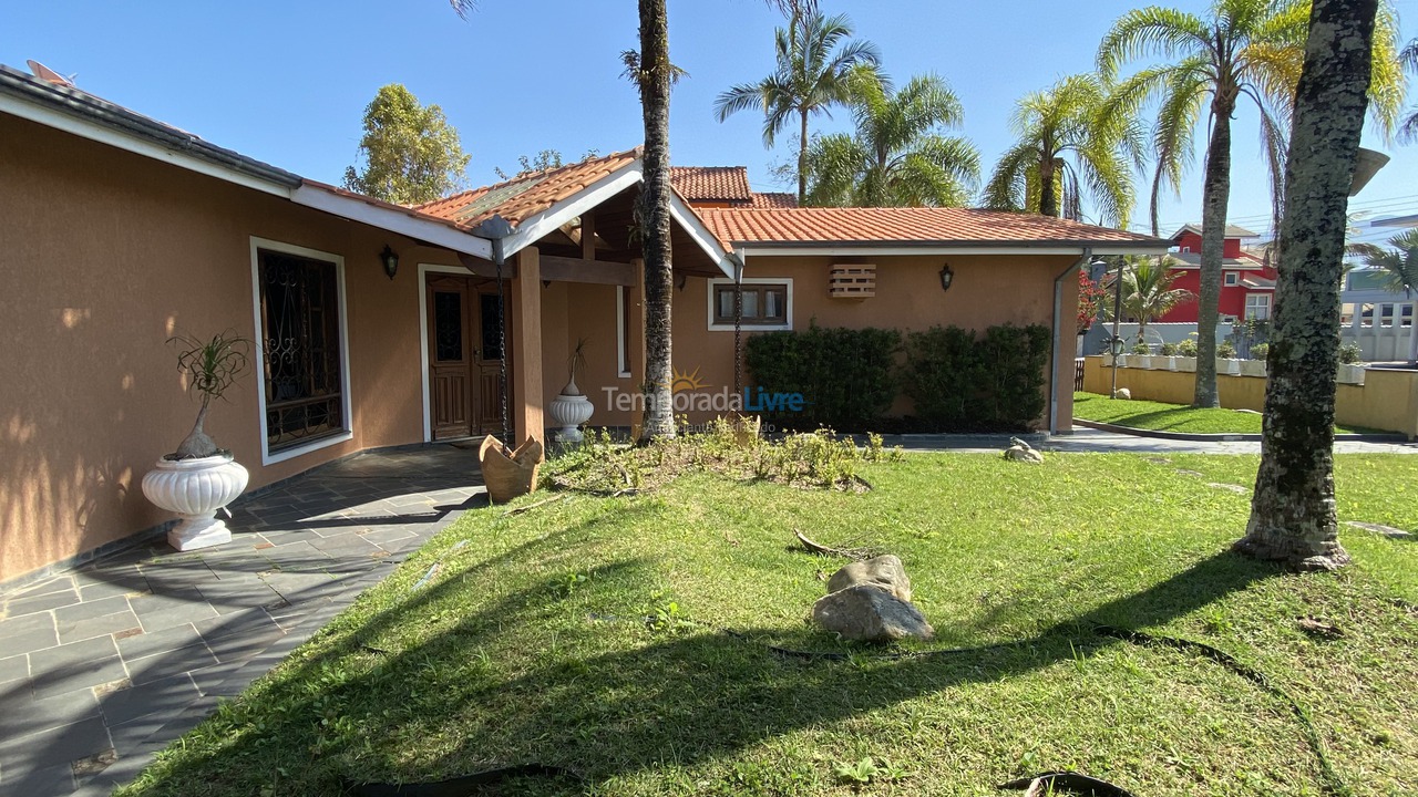 Casa para aluguel de temporada em Bertioga (Condominio Morada da Praia)