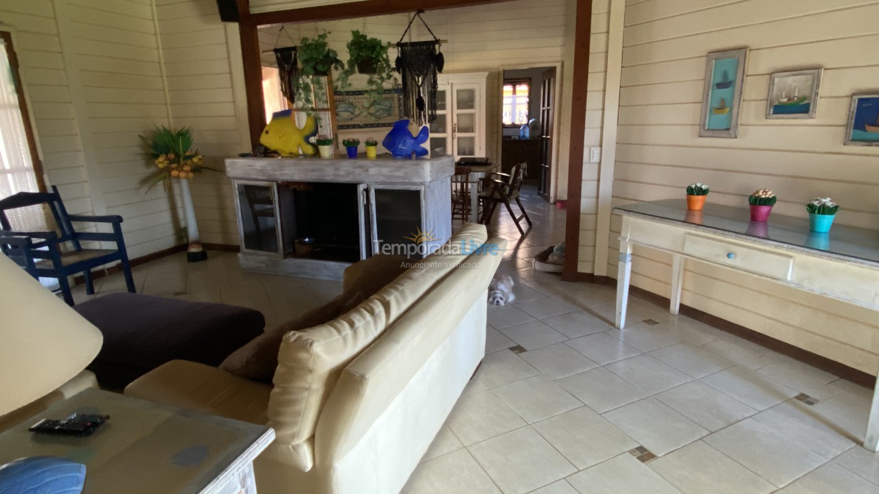 Casa para aluguel de temporada em Bertioga (Condominio Morada da Praia)