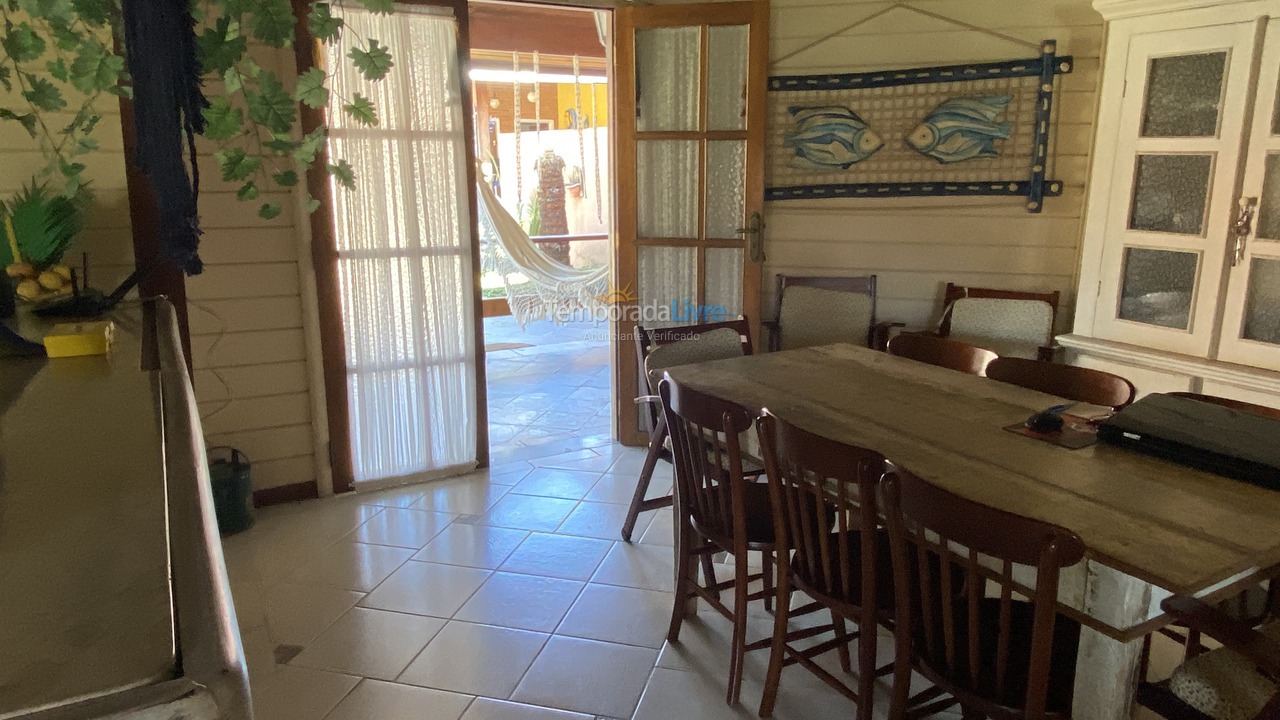 Casa para aluguel de temporada em Bertioga (Condominio Morada da Praia)